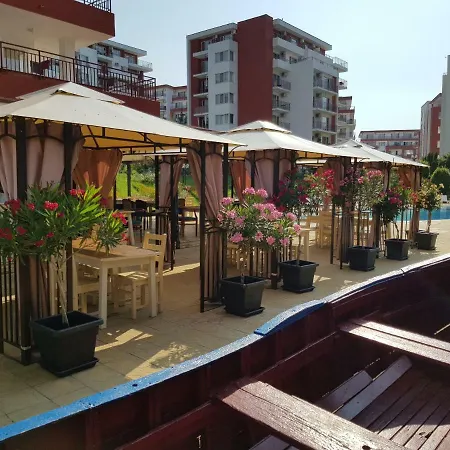 1st Line Private In Fort Noks Panorama Fort Beach , Sveti Vlas, Apartamento Sveti Vlas